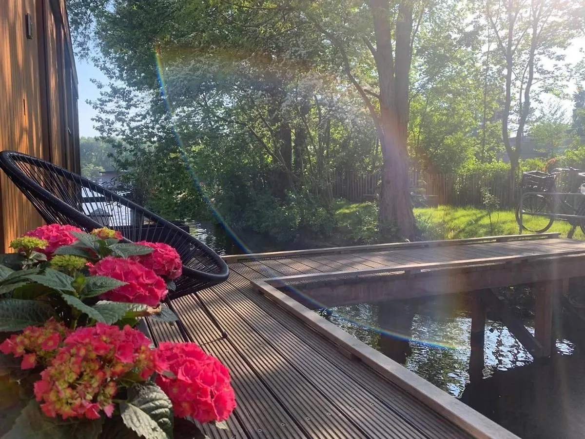 Beautiful Amstel Houseboat Apartment Amsterdam 0*,  Netherlands